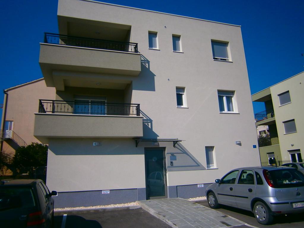 Apartment Bingo Трогир Экстерьер фото